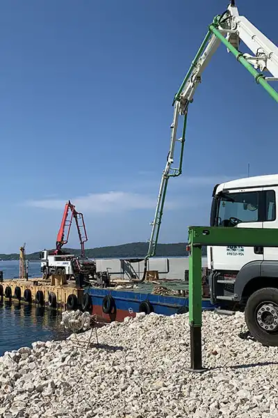 Pumpanje betona - Prijevoz i pumpanje betona - Beton Jukić Zadar